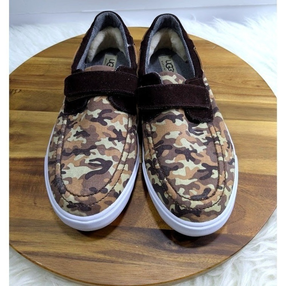 UGG‎ Australia Kids Camo Canvas Size 6 Suede Boat Shoes Loafers 1004842K Brown